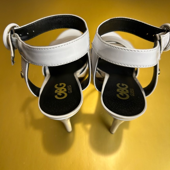 GBG by Guess White Platform Stiletto Size 8M. EUC - Picture 3 of 17